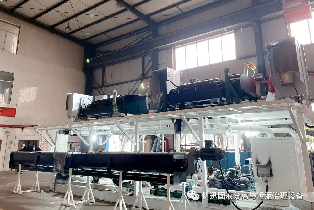 土庫曼斯坦DD30雙離心機(jī)固控系統(tǒng)