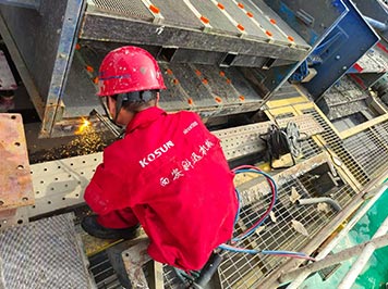 西安科迅（KOSUN）成功交付國內(nèi)某湖泊清淤項(xiàng)目振動(dòng)篩篩網(wǎng)托架改造工程